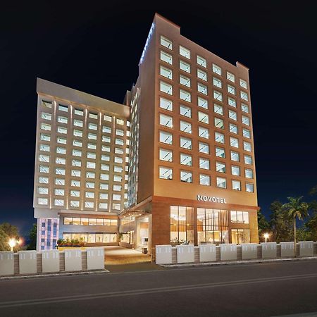 Novotel Mumbai International Airport Esterno foto